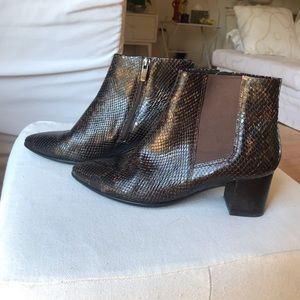 Ecco Snakeskin brown booties